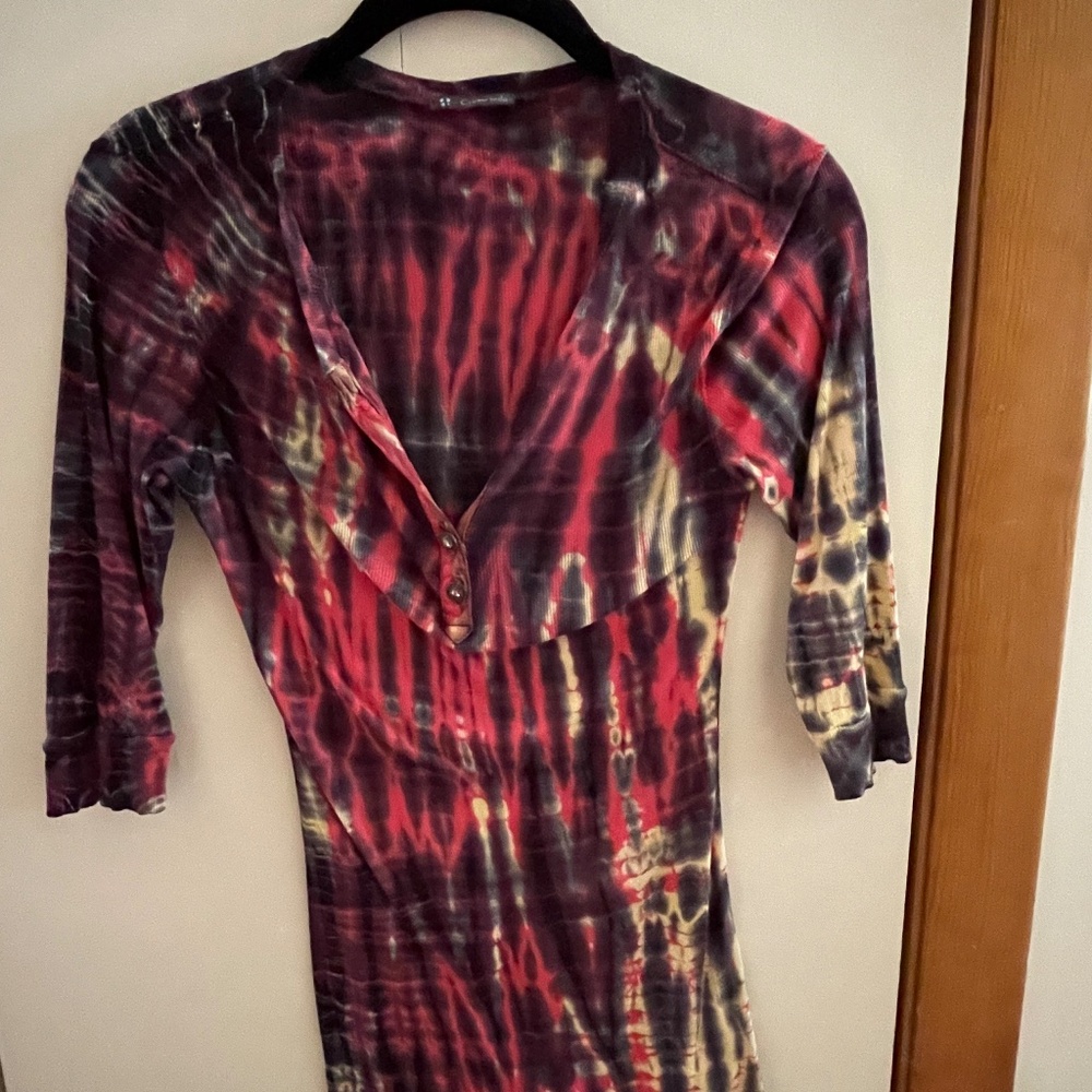 Red-white-blue medium tie dye light-weight stretch shirt